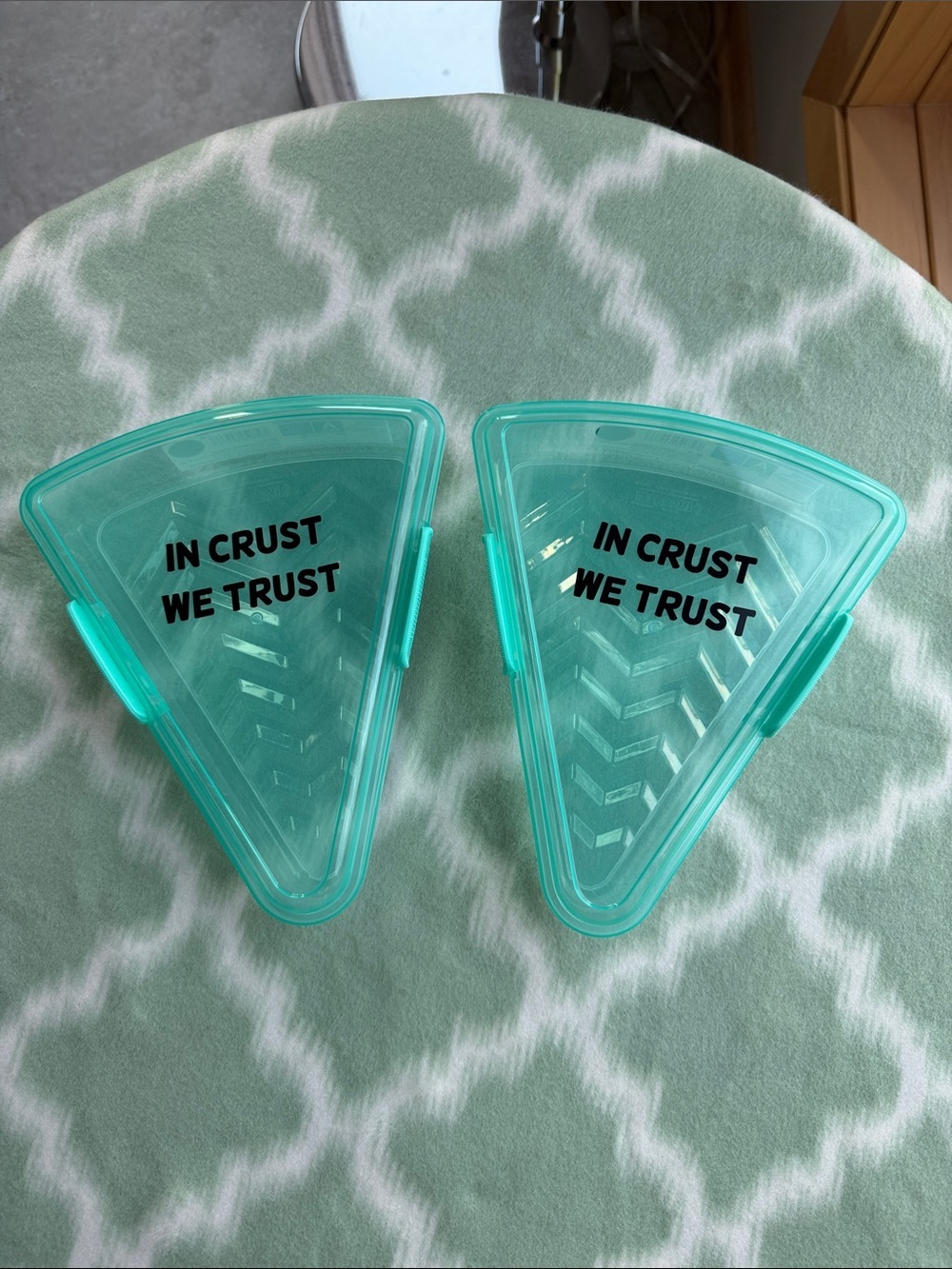 NWT 2 Turquoise Pizza Slice Storage Container - Reusable